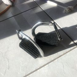 Stirrups 
