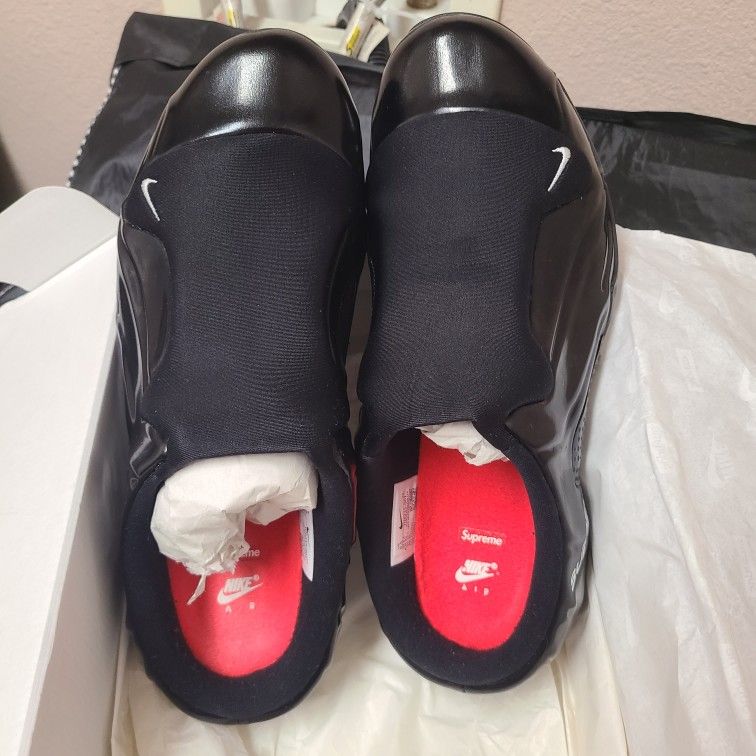 Supreme Foampostie Slides 9.5  pre-owned 