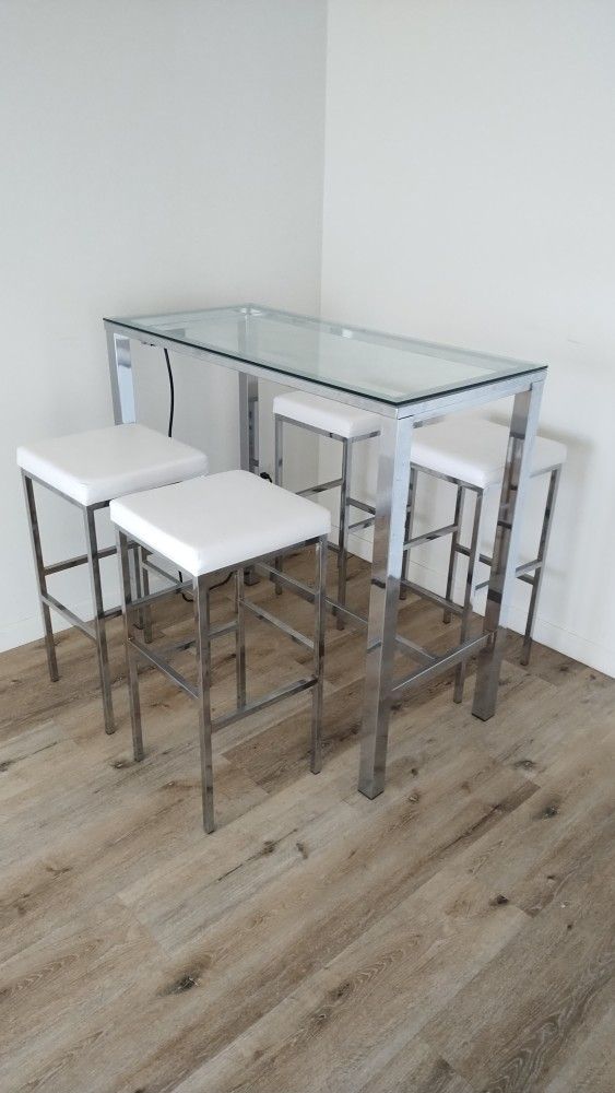 Lacy Bar Table 