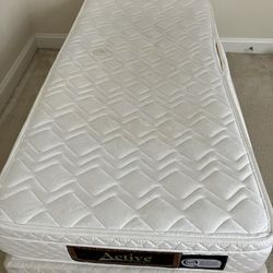 Single bed with mattress