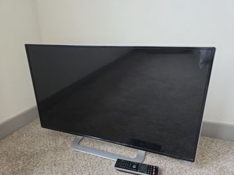 Vizio 32 inch smart tv with remote