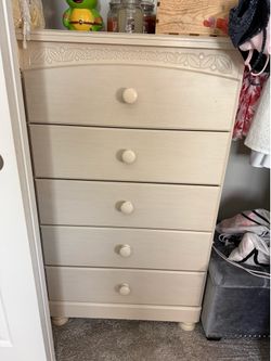 Dresser