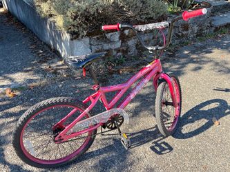 Huffy Glitz 20” Kids Bike in Berry Pink
