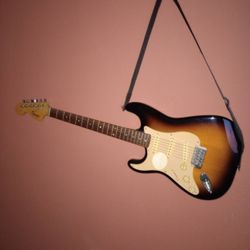 Lefty Stratocaster Guitar And Amp And  Stand 