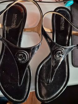 Mk sandals
