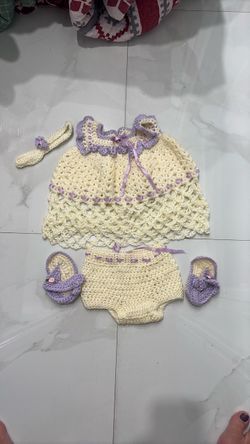 Crochet set for baby girl