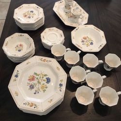 Nikko MAGENTA Classic Collection China. Made In Japan.