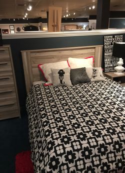 Four piece bed set