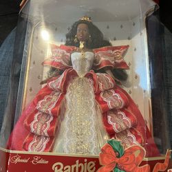 Mattel Special Addition Collectors Item Christmas Barbie Doll