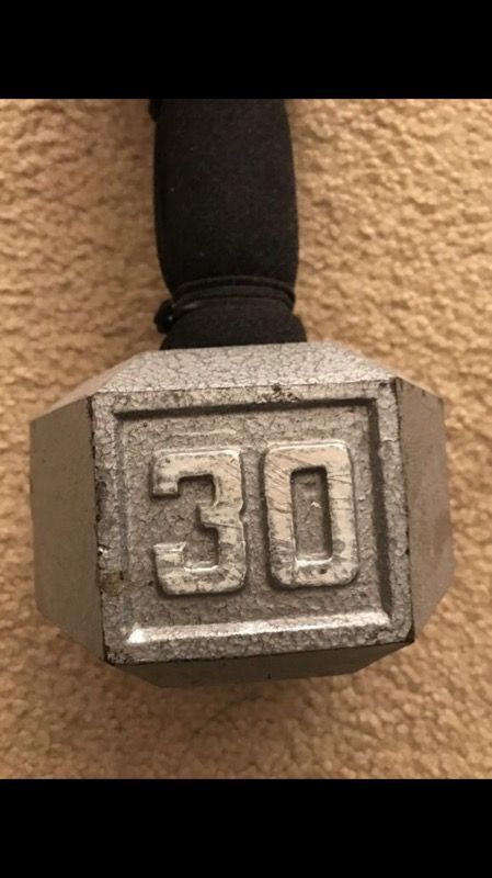 30 pound dumbbell