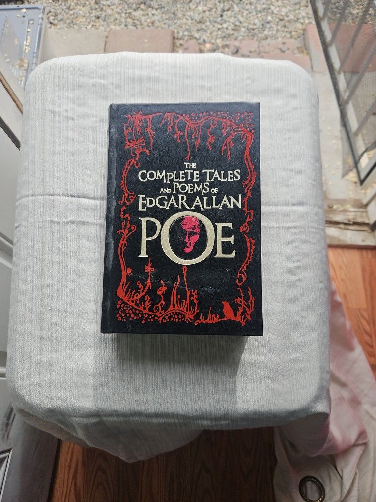 The Complete Tales and Poems of Edgar Allen Poe 