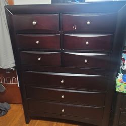 Tall Chest Drawer