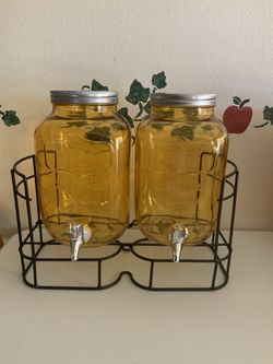 Twin glass beverage dispenser 