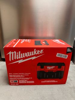Milwaukee Vacuum