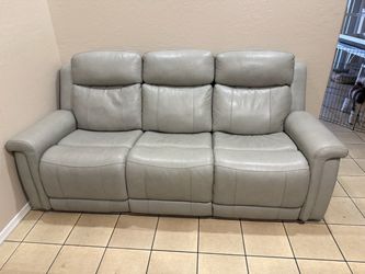 Reclining couches