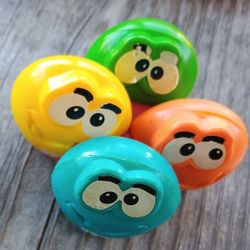 Vintage Burger King Kids Club Meal Toy Mars M&M's Pull Back Toy.