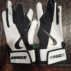 Nike Baseball Gloves Small