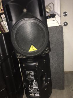 Power Speakers BERINGER 12 inches. 1200 watts