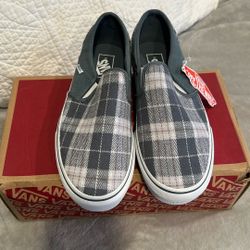 New Women’s slip On Vans Size 10