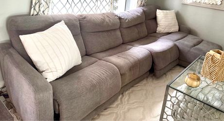 Gray reclinable chaise sofa/couch