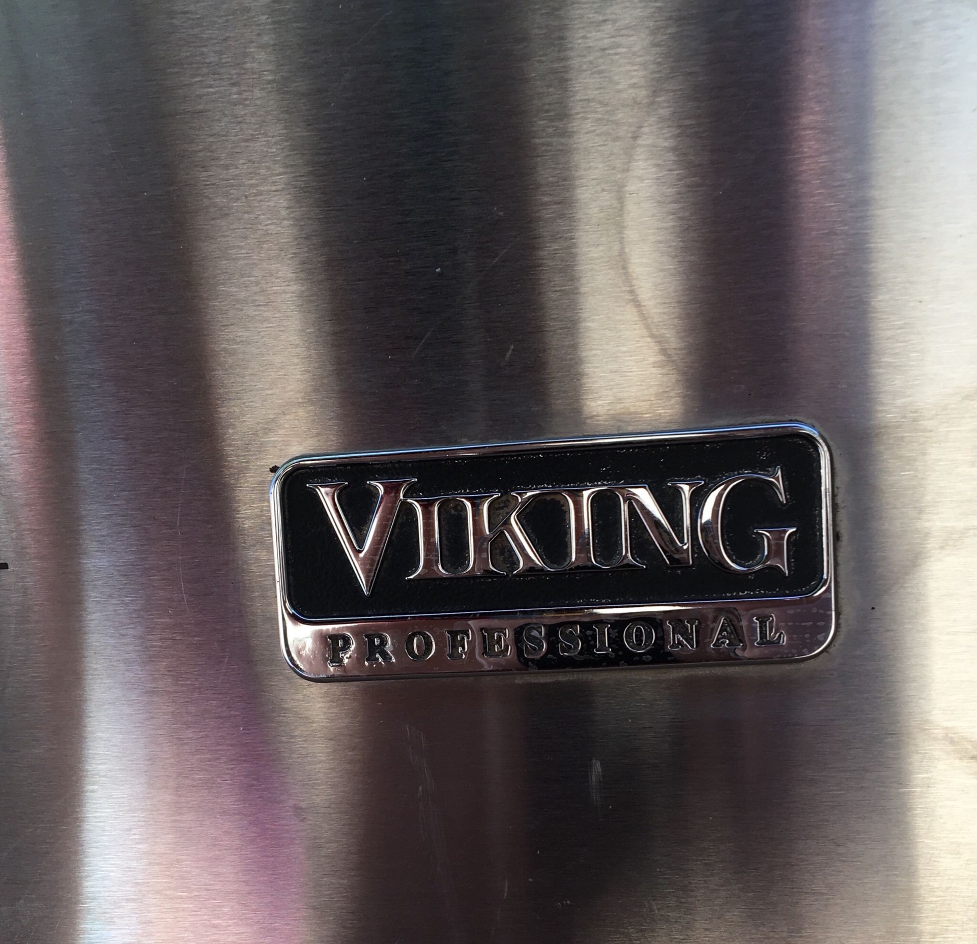 Viking Professional Built-In Gas Grill with rotisserie motor