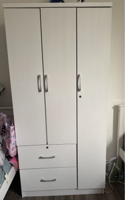 Closet with drawers for kids