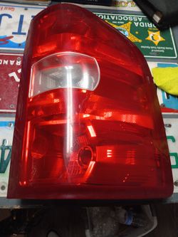 2010 Chevy Silverado Right Passenger Side Tail Light Oem