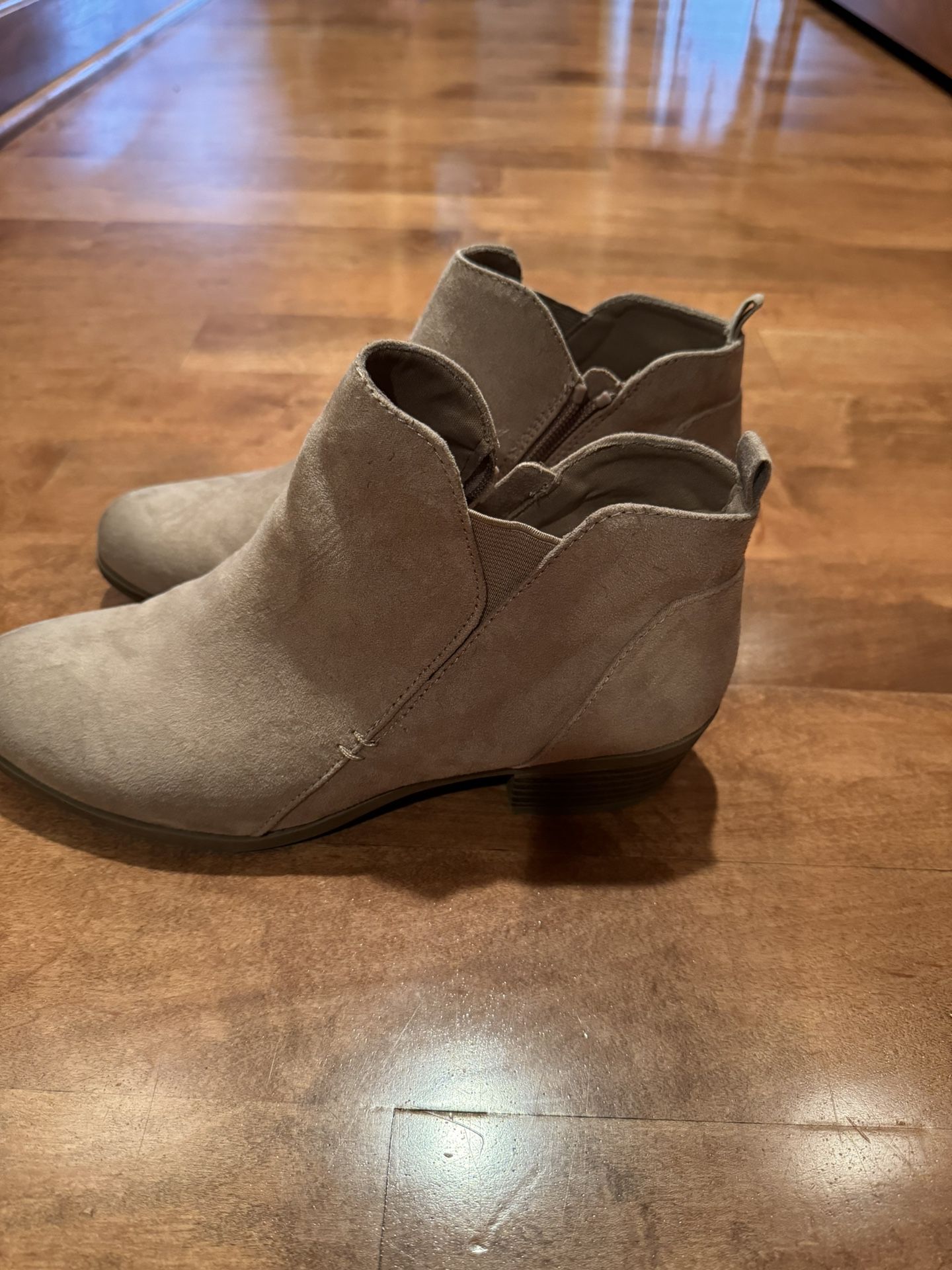 Women’s Arizona Ankle Boots Shipping Available