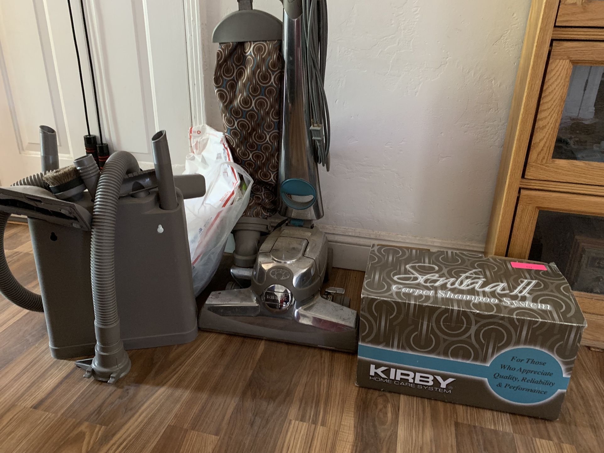 Kirby Sentia ll Vacuum And Shampooer