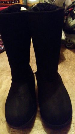 Black kids boots size 2