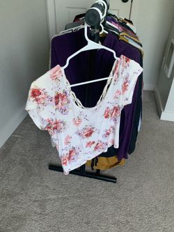 Floral Crop Top White Pink - Women’s Size Small - Wet Seal