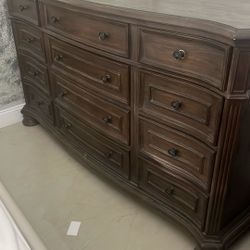 Dresser And Mirror 