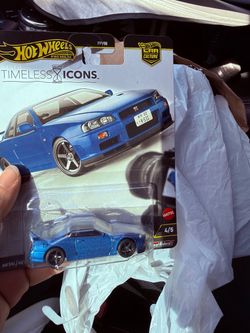 Hot wheels R34