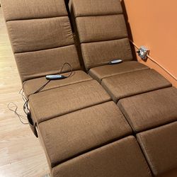 Set Of Chaise Lounge Chairs 