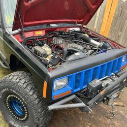 Jeep Cherokee 2dr 5 Speed Whole Part Out 