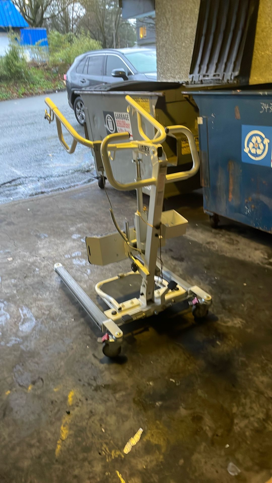 Protekt™ Stand Electric Sit-to-Stand Patient Lift - 600lb - 30600-SAE