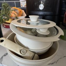 Carote 9 Piece Pots and Pans Nonstick Cookware Set
