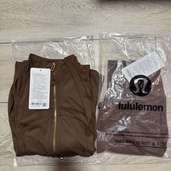 LULULEMON BROWN AND GOLD SET SIZE 6 LUON