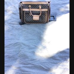 Lany Rolling Duffle Bag Looks Like Another Famous Brand - Great For Background Of Music Video Etc