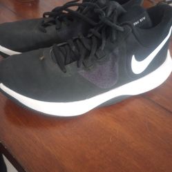 Nikes Size 6