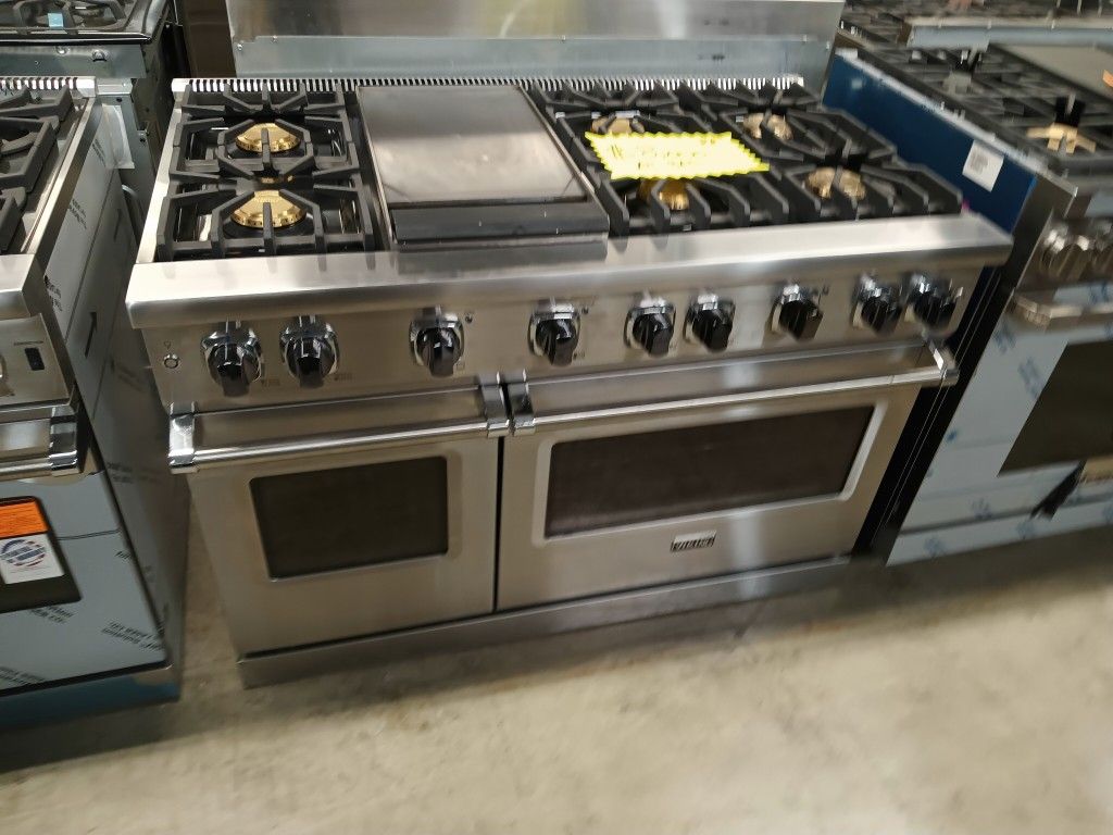 VIKING 48 INCH WIDE GAS RANGE WITH GRIDDLE