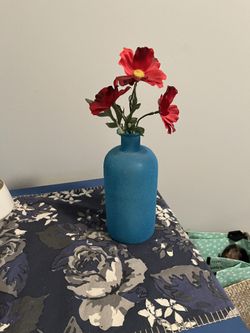 GLITTERY DARK TURQUOISE VASE!!  Must See To Appreciate.  