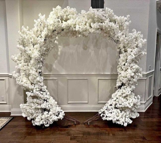Specially Crafted Arches Bring Your Wedding Vision to Life of former