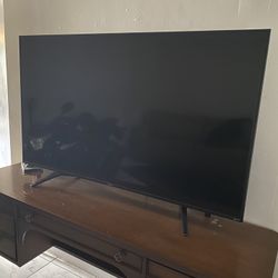 65” And  55” Tv Roku 