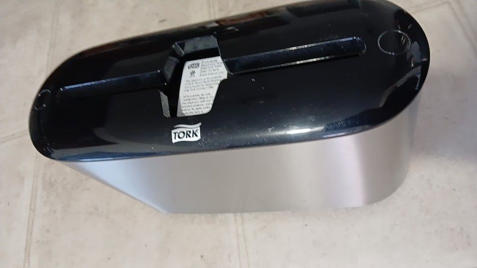 paper Towel Dispenser