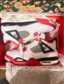 Jordan 4s