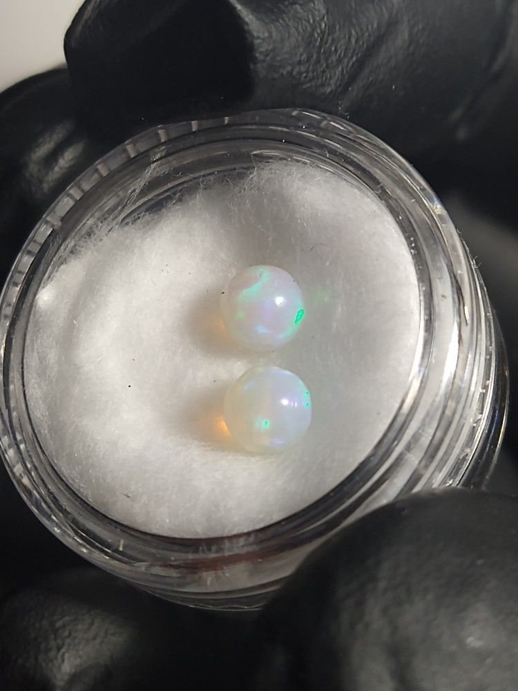 2 small size Ethiopian opal beads