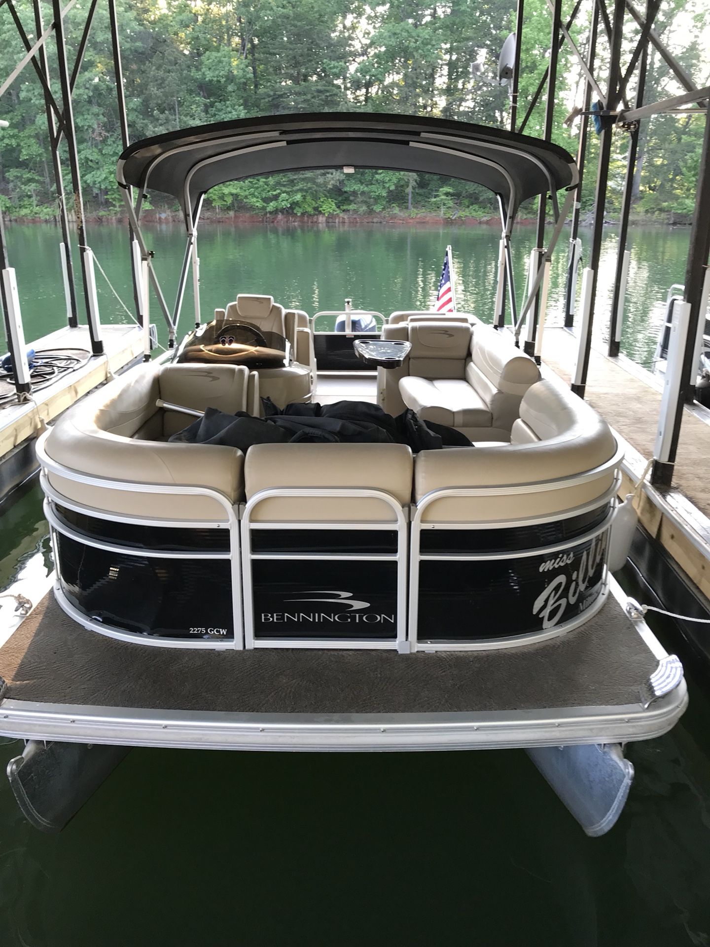 2013 Bennington Pontoon Boat for sale... model 2275 GCW with Yamaha 115 four stroke outboard. One owner, bought and annually serviced at Gainesville
