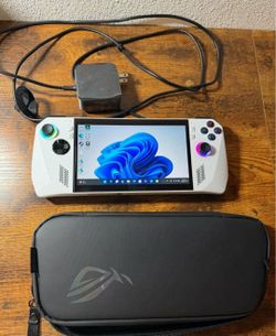 2025 ASUS Rog Ally Z1 Extreme Limited Edition Not 128GB not 256GB not 512GB But 1TB 1000GB Z1 Extreme with dock, case, charger, $520 firm. The lowest.