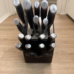 Calphalon Contemporary 17 Piece self sharpening Knife Set/block 